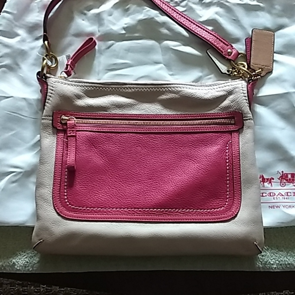COACH NWT purse Taupe/Rose